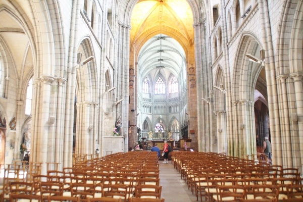 Photo Saint-Pol-de-Léon - Cathedrale Saint Paul aurélien