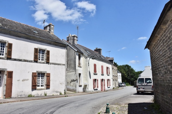 Photo Saint-Yvi - le village