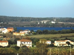 Photo paysage et monuments, Aléria - L'Etang Diana - vu du cour de Fort Matra