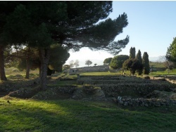 Photo paysage et monuments, Aléria - Certaines images du site archéologique (8)