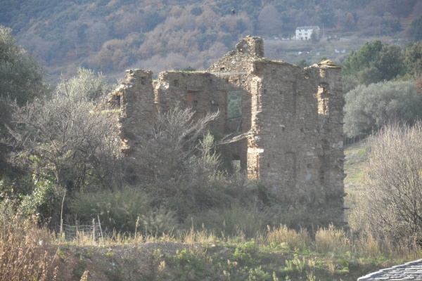 Photo Cervione - Des ruines au lieu-dit Petrosa