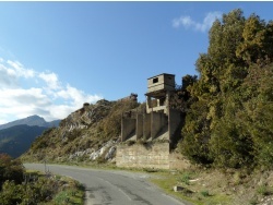 Photo paysage et monuments, Cervione - Carrière d'amiante abandonnée - vu sur D71
