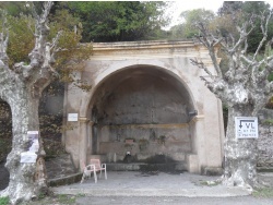 Photo paysage et monuments, Cervione - Cervione - Une fontaine sur la D71