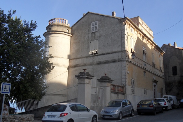 Photo Cervione - Cervione - Casa Casalta-Santolini, encore un de les bâtiments représentatifs