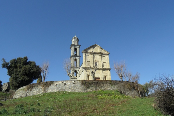Photo Sant'Andréa-di-Cotone - L'église paroissiale Saint-André de cimetière du hameau U Cotone