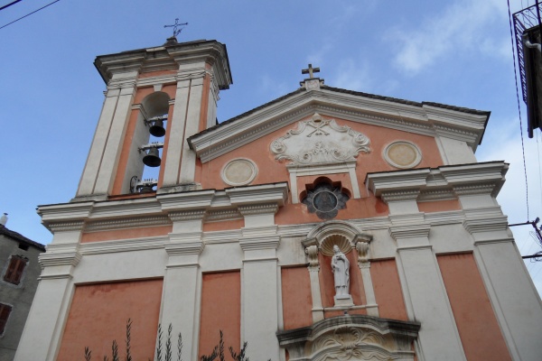 L'Eglise de Santa Lucia de Talasani - haut de la façade