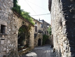 Photo paysage et monuments, Aiguèze - le village