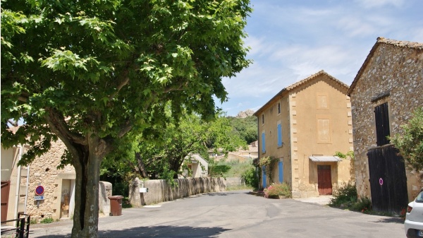 Photo La Capelle-et-Masmolène - le village