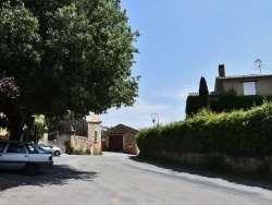 Photo paysage et monuments, La Capelle-et-Masmolène - le village