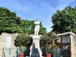 Photo paysage et monuments, Castillon-du-Gard - le monument aux morts