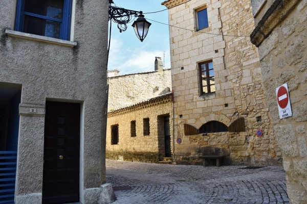 Photo Castillon-du-Gard - le village