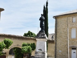 Photo paysage et monuments, Connaux - le monument aux morts