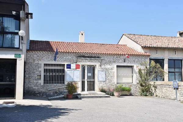 Photo Le Garn - La Mairie