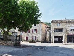 Photo paysage et monuments, Laval-Saint-Roman - le Village