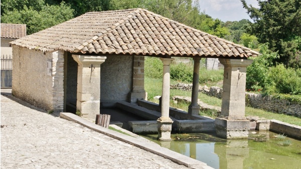 Photo Lirac - le lavoir