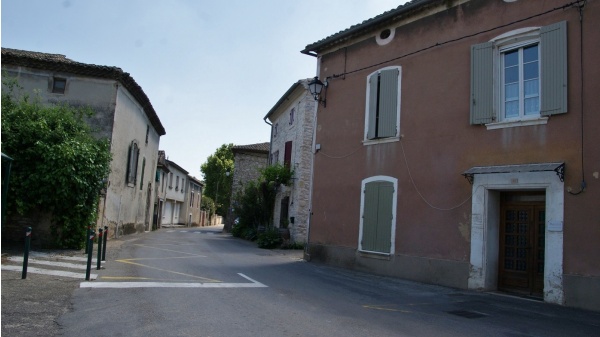 Photo Lirac - le village