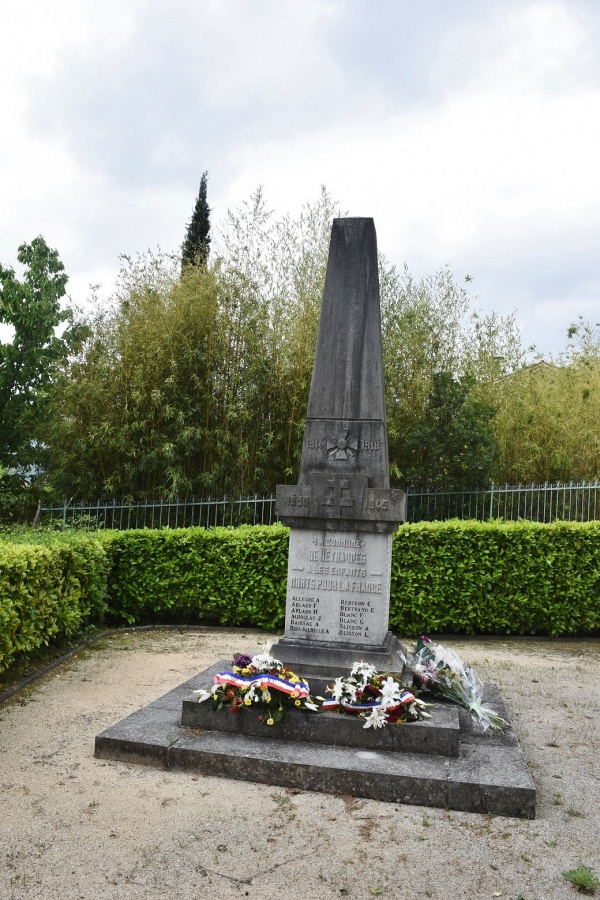 Photo Meyrannes - le Monument Aux Morts