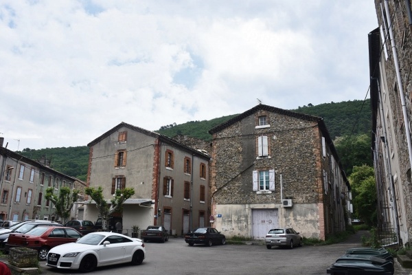 Photo Molières-sur-Cèze - le Village