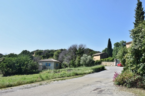 Photo Saint-Christol-de-Rodières - le Village