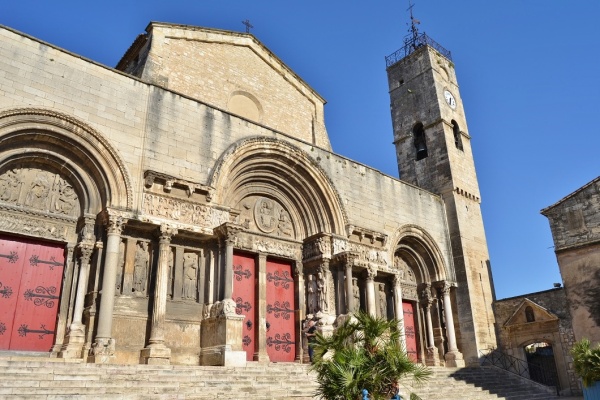 Photo Saint-Gilles - église saint Just