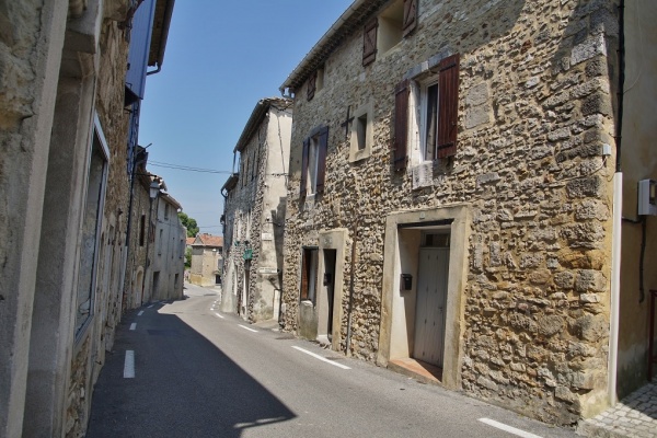 Photo Saint-Julien-de-Peyrolas - le Village