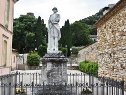 Photo paysage et monuments, Saint-Victor-la-Coste - le monument aux morts