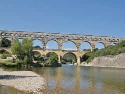 Photo paysage et monuments, Vers-Pont-du-Gard - pont du gard
