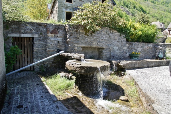 Photo Cier-de-Luchon - la Fontaine