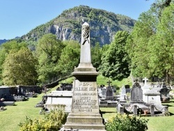 Photo paysage et monuments, Eup - le Monument Aux Morts