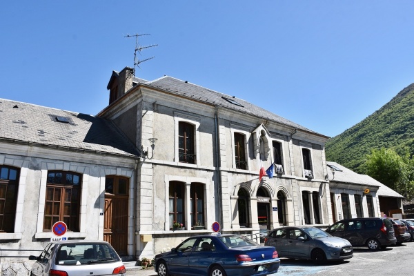 Photo Fronsac - La Mairie