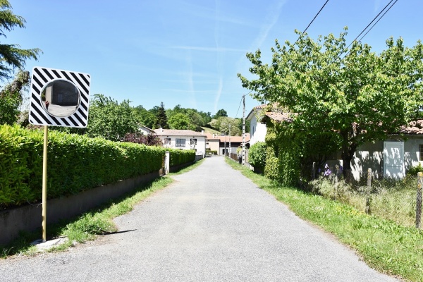 Photo Ponlat-Taillebourg - le Village