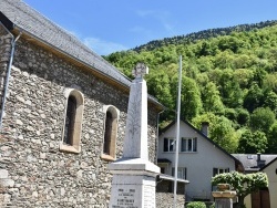 Photo paysage et monuments, Saint-Mamet - le Monument Aux Morts