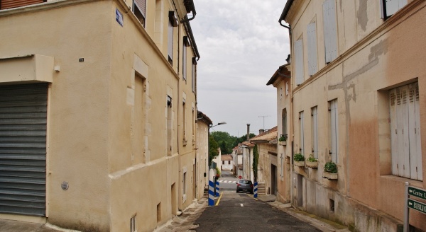 Photo Guîtres - La Commune
