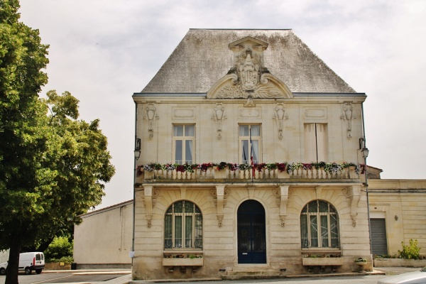 Photo Lussac - La Mairie