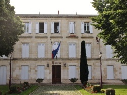 Photo paysage et monuments, Pomerol - La Mairie