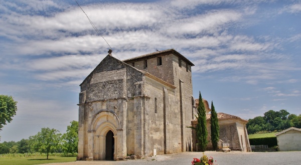 Photo Puisseguin - L'église de Monbadon