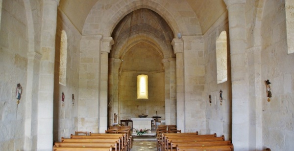 Photo Sainte-Colombe - Interieure de L'église