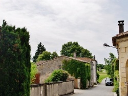 Photo paysage et monuments, Saint-Étienne-de-Lisse - La Commune