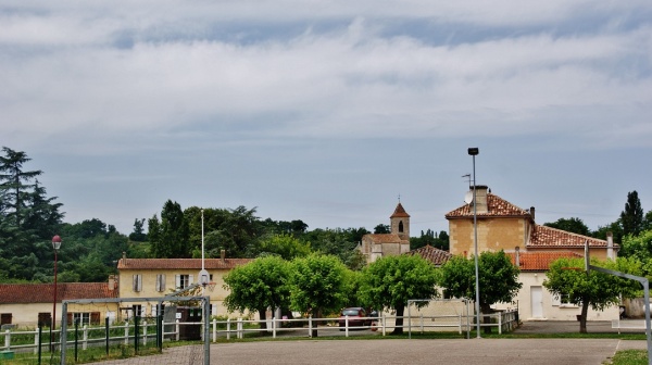 Photo Saint-Étienne-de-Lisse - La Commune