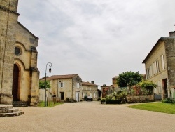 Photo paysage et monuments, Saint-Genès-de-Castillon - La Commune