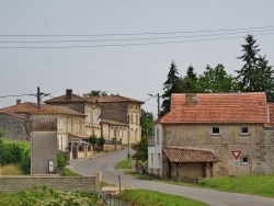 Photo paysage et monuments, Saint-Genès-de-Castillon - La Commune