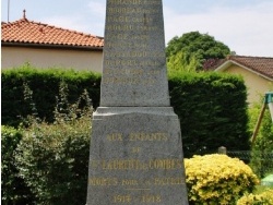 Photo paysage et monuments, Saint-Laurent-des-Combes - Monument-aux-Morts