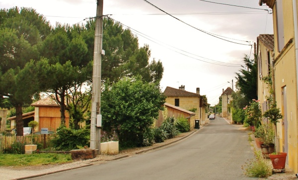 Photo Saint-Magne-de-Castillon - La Commune
