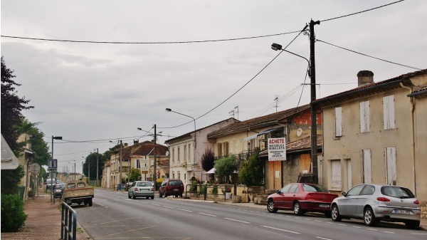 Photo Saint-Pey-d'Armens - La Commune