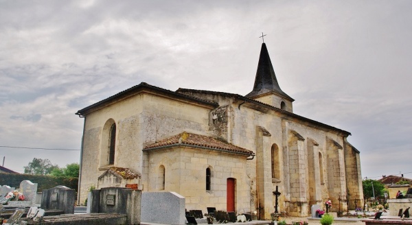 Photo Saint-Pey-d'Armens - L'église