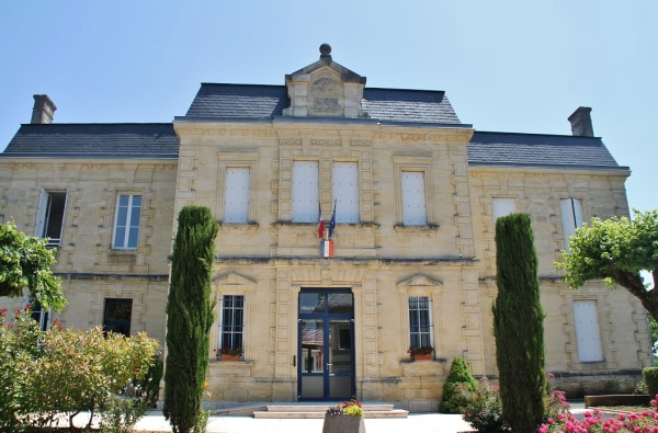 Photo Saint-Philippe-d'Aiguille - La Mairie