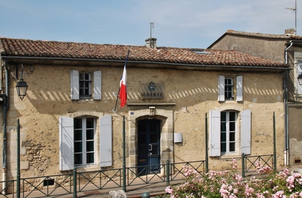 Photo La Sauve - La Mairie