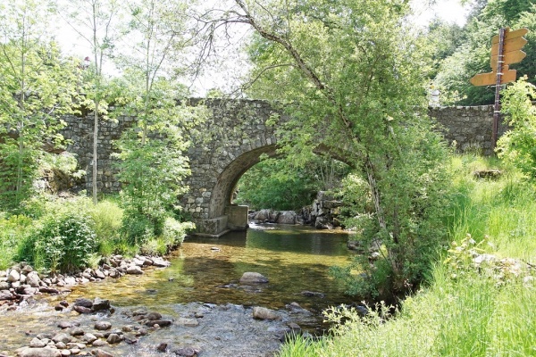 Photo Cambon-et-Salvergues - le village