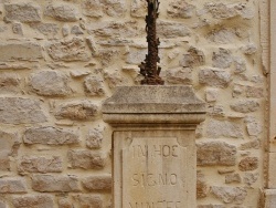 Photo paysage et monuments, Causses-et-Veyran - Croix