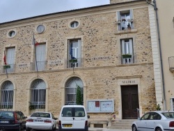 Photo paysage et monuments, Caux - La Mairie